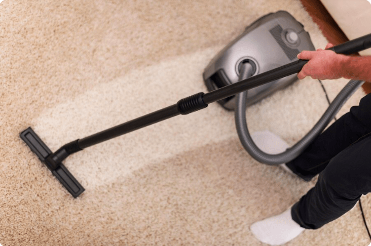 Steam-Cleaning vs. Shampooing Carpets: What’s Best for Your Afghan Rugs in Dubai?